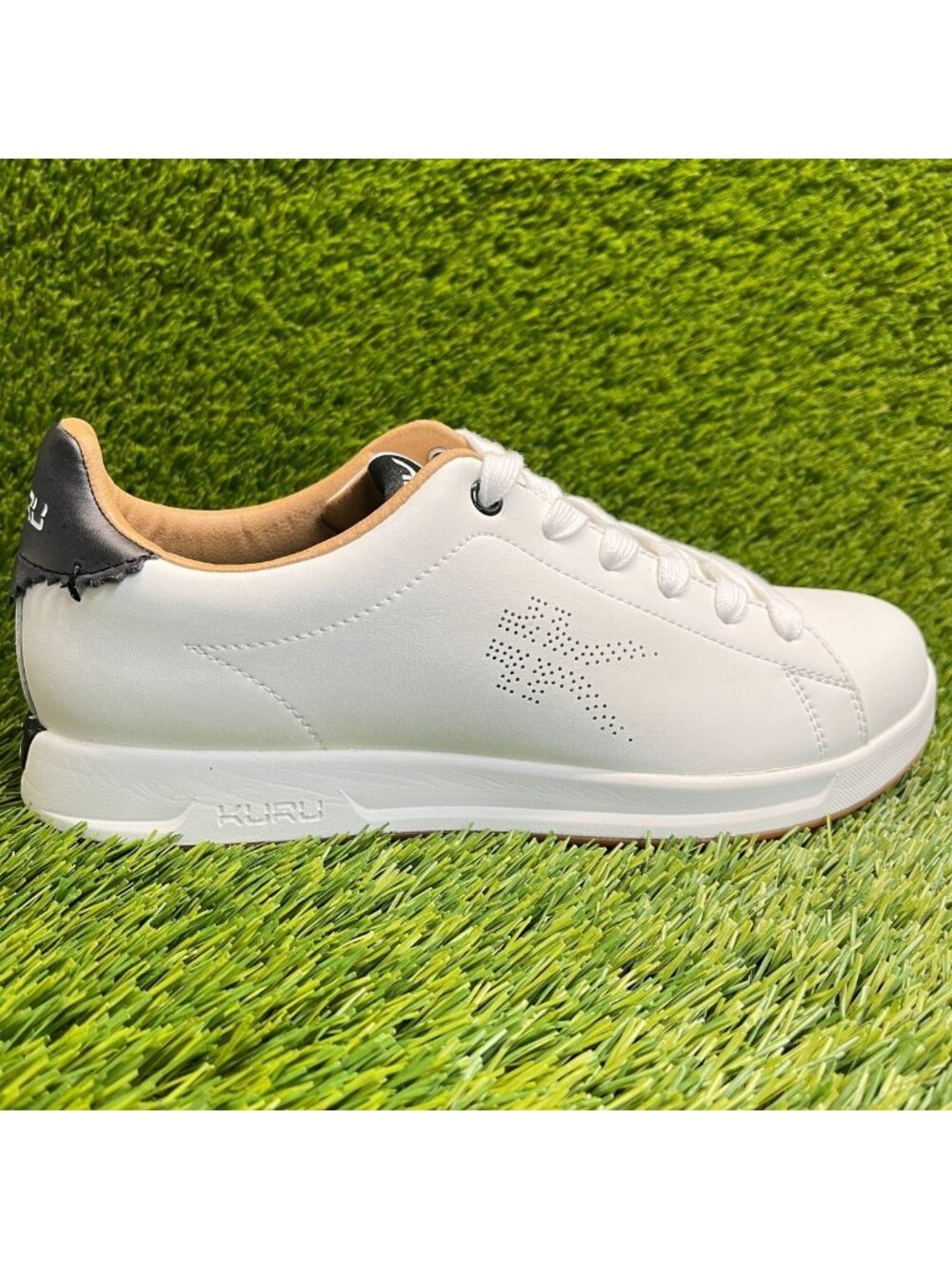 Kuru Roam Classic Court Womens Size 9.5 White Athletic Leather Shoes Sneakers